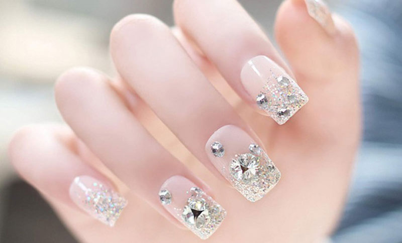 Top 30 mẫu nail móng tay dài dành cho phụ nữ lớn tuổi