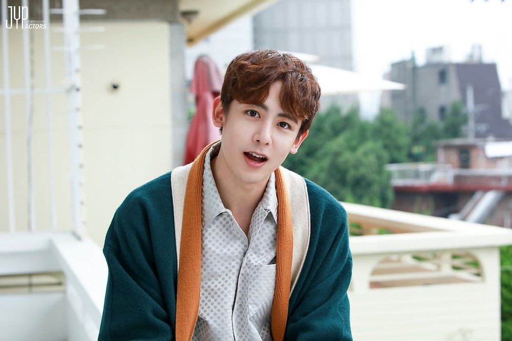 Hoàng Tử Nichkhun số nhọ trong Ông Anh Trời Đánh